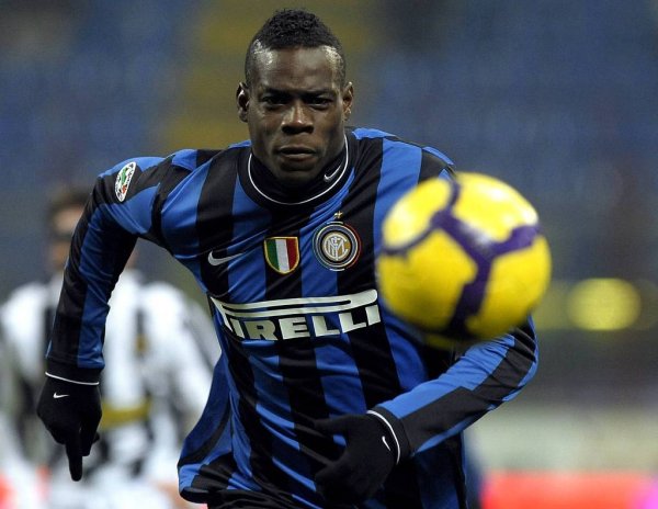 Matrazi: Barcelona và Balotell